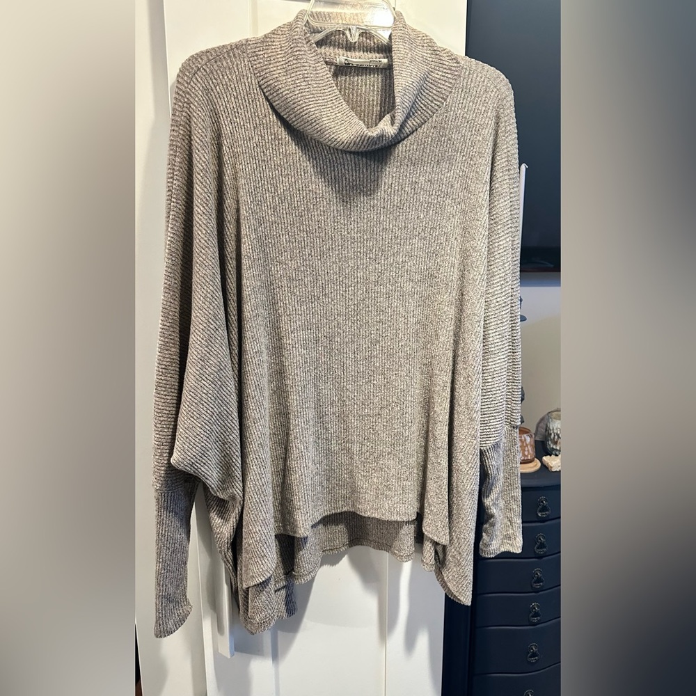 SELF CONTRAST Poncho In Taupe Gray Made In USA